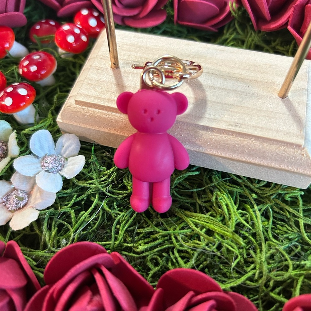 Firm price ) Pink Metal Keychain with Teddy Bear Shape